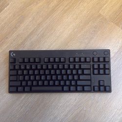 Logitech Keyboard 