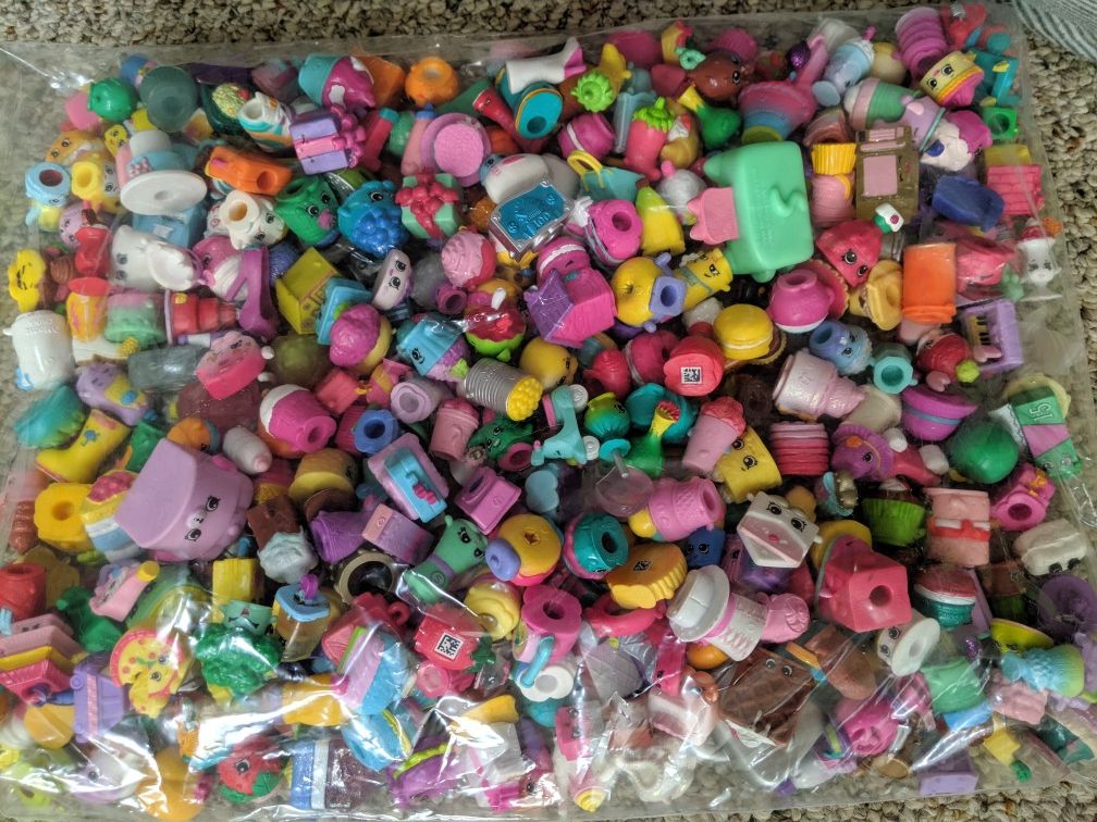 Ultimate lot of Shopkins, Cutie Cars and Petkins