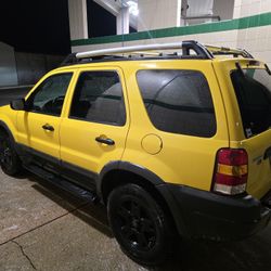 2003 Ford Escape