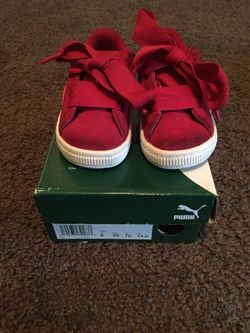 Baby girl pumas size 7c $25