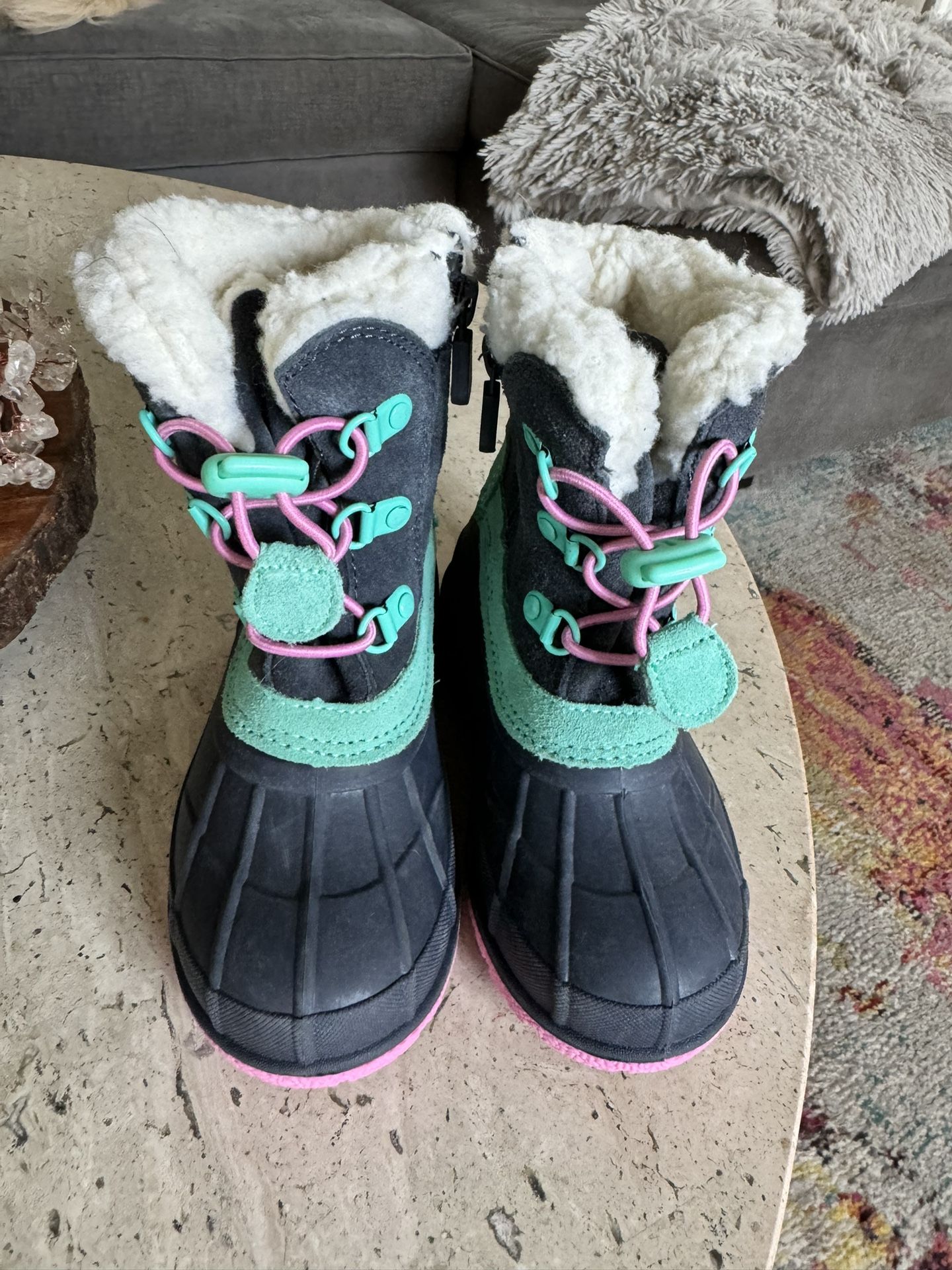 Girls Snow Boots Size 9