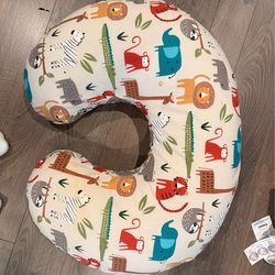 Feeding pillow
