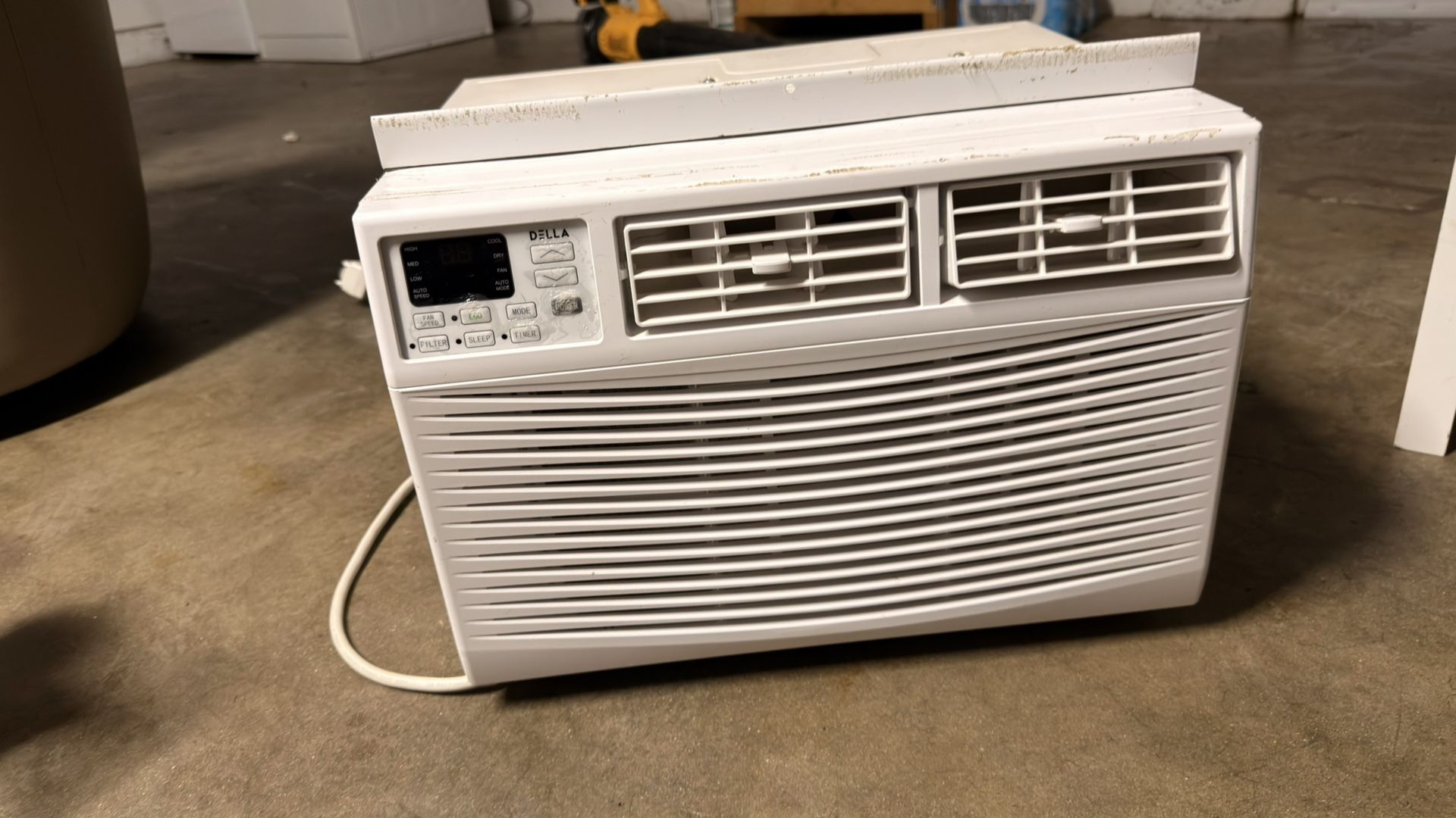 Della 10,000 BTU Window Air Conditioner - Energy Star Certified