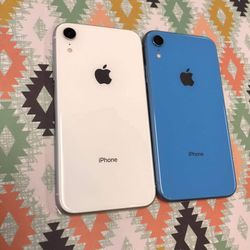 iPhone XR 64 GB Unlocked Each $239