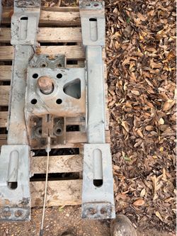 Chevy/GMC  Goose neck hitch