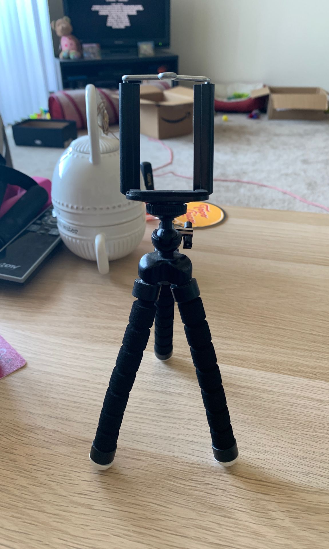 Lightly used - cell phone stand (perfect for FaceTime or Skyping with loved ones)