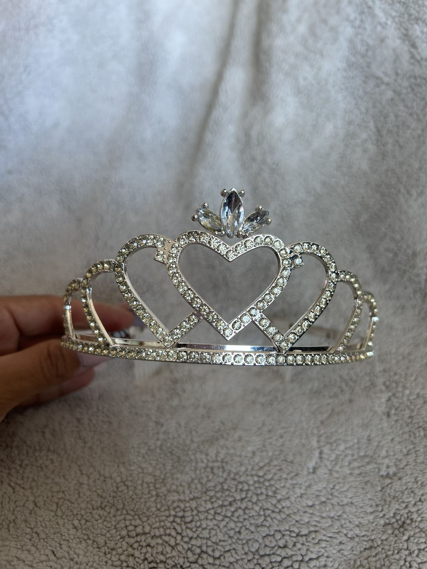Jewelry / Crown Party Items 