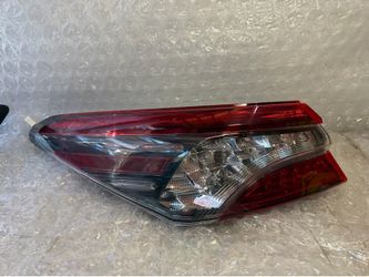 2021-2022-2023-2024 TOYOTA CAMRY  FULL LED TAIL LIGHT DRIVER SIDE OEM