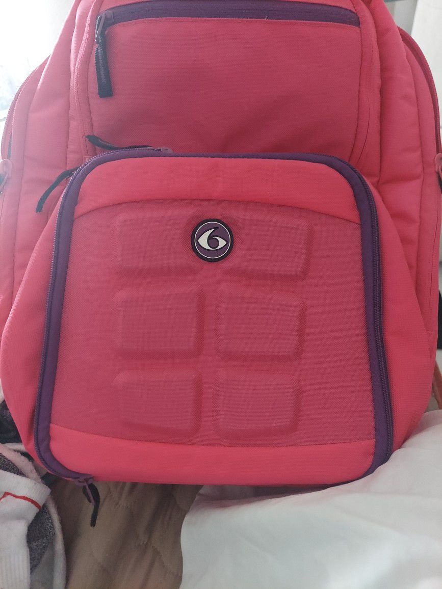6 PACK TRAVEL FITNESS  Backpack 