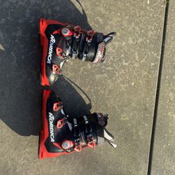 These are Nordica Speedmachine 110 men's ski boots