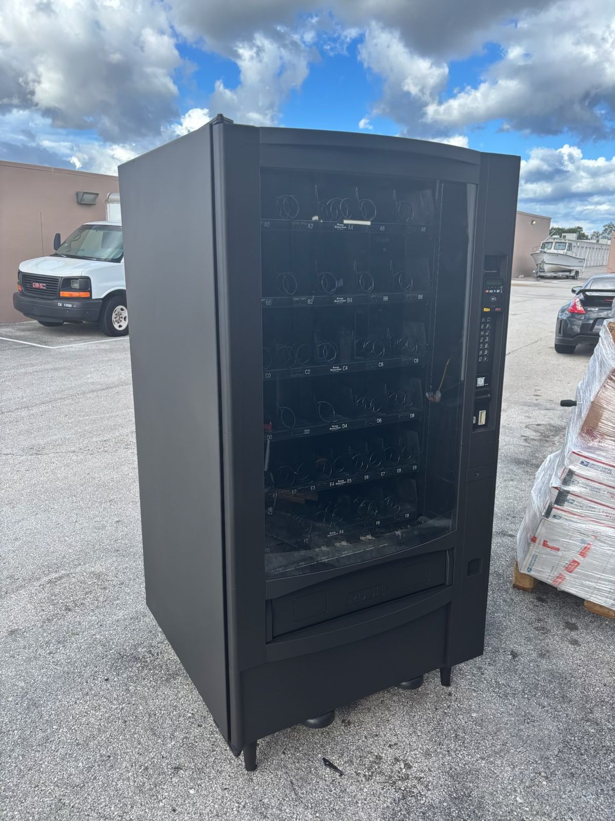 Crane National 167 Millenium Front Snack Vending Machine