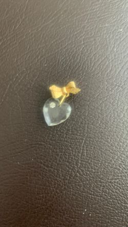 Crystal Pin With Hold Color Now