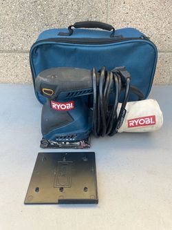 2 Amp Corded 1/4 Sheet Pad Sander