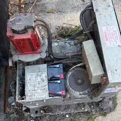 Electric gate stuck or not opening? Fast solution for motor, chain, and sensor issues