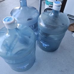 5 Gallon Water Jugs All 3 For $10