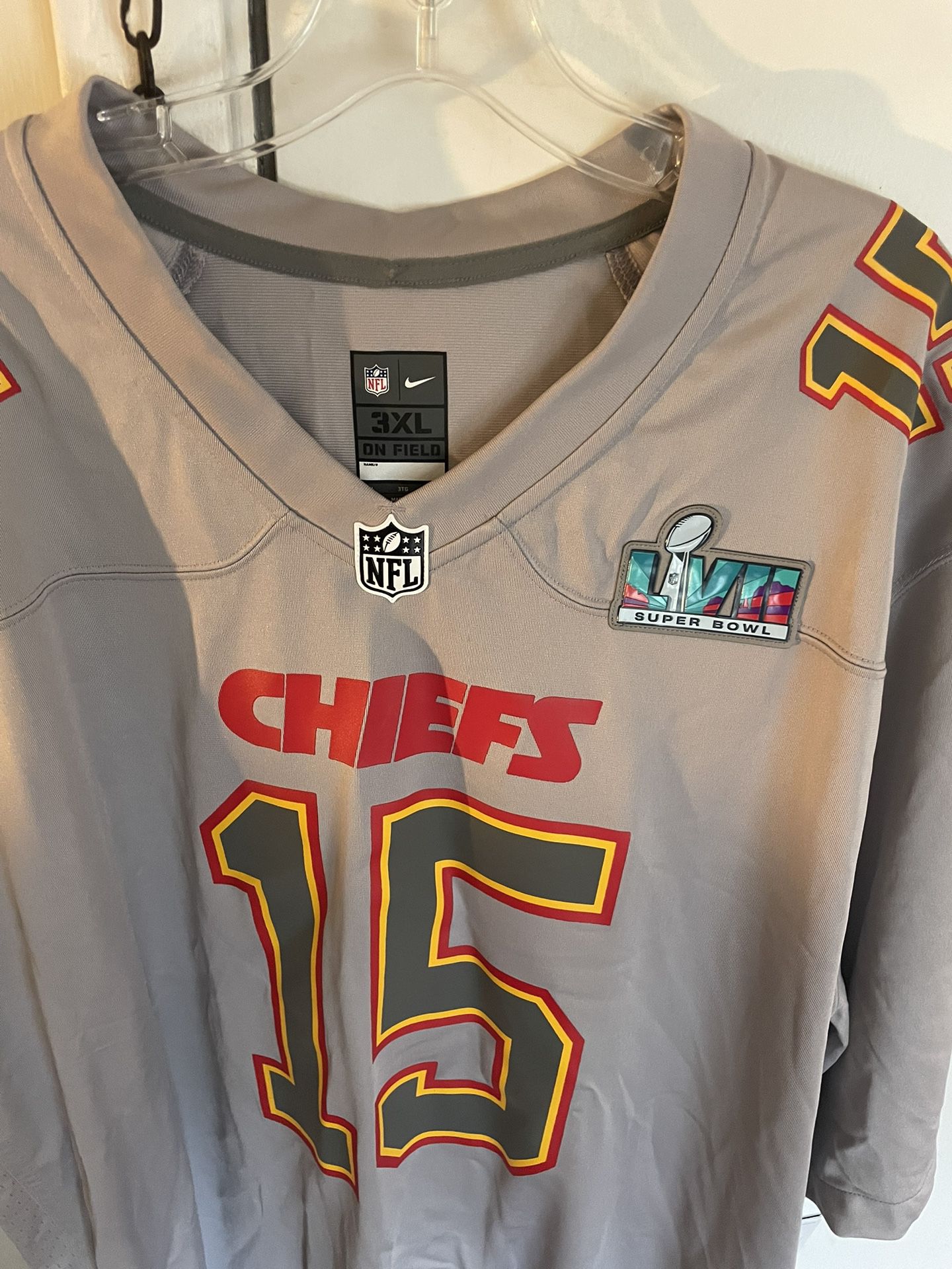 Nike Patrick Mahomes NFL Kansas City Chiefs Super Bowl LVII Jersey for Sale  in Glendale Heights, IL - OfferUp