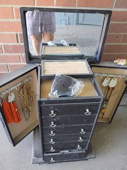 Jollero Con 5 Cajones Con Joyeria Nueva Para Aser Aretes Pulseras 