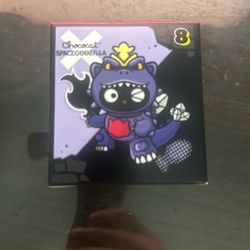  Hello Kitty Godzilla