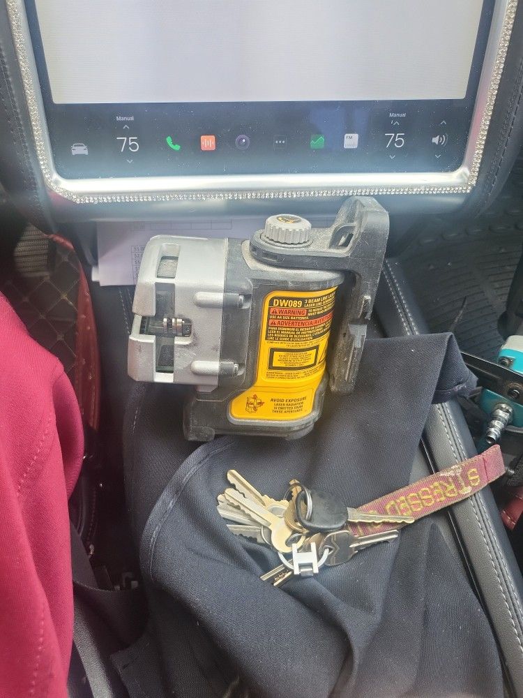 Dewalt 3 Beam Red Line Lazer In Box