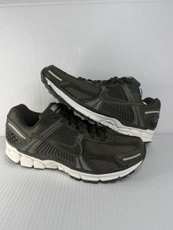 Nike Vomero 5
