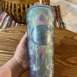 Rare 2022 Starbucks Iridescent Mermaid Scale Tumbler - 24 oz Venti