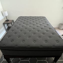Like new bed frame and bed ( full size )