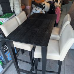 Small Table With 4 Bar Chairs