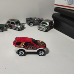 Hot Wheels Toys Jungle Rally Red Isuzu Vehicross TIGER Logo Toys Car Jone Way #59