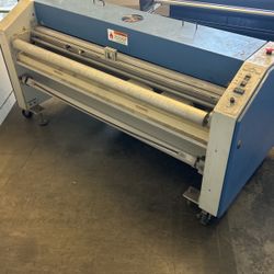 UV Coater w/ Heater (Neschen Accutech 64”)