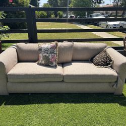 Sofa Caug Sofa