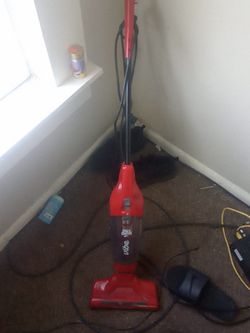DIRT DEVIL VIBE 2 IN 1 VACUUM 