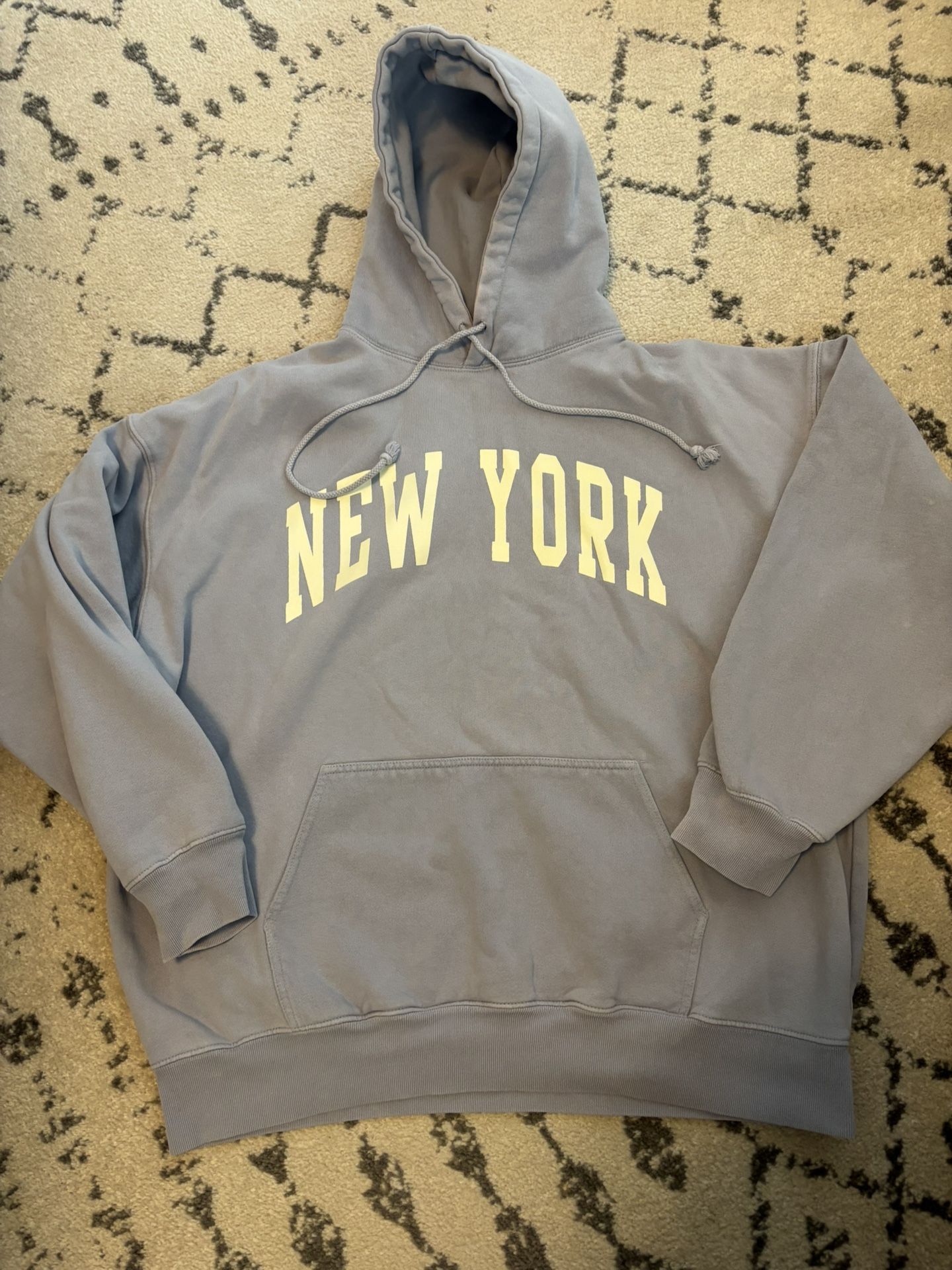Brandy Melville Sweatshirt