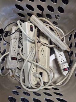 multiple 6 outlets extend cords
