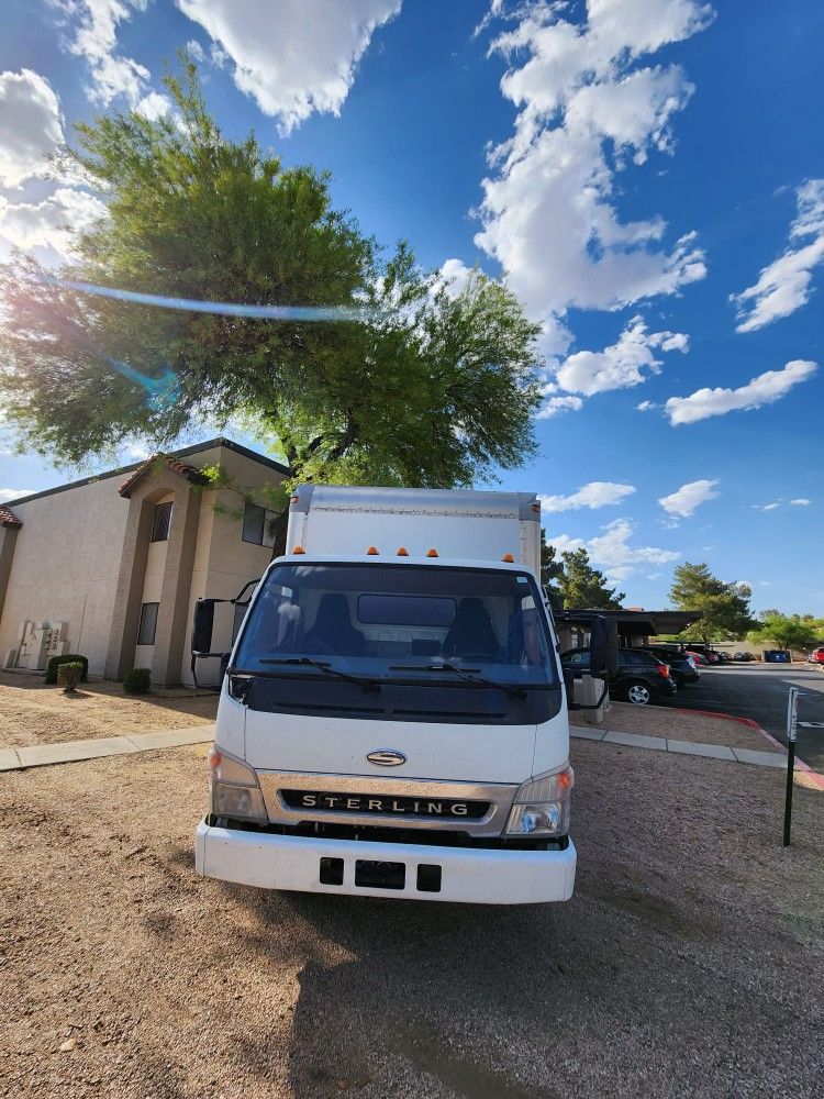 2007 Mitsubishi Sterling