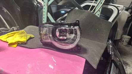 2021 2026 land Rover, defender Passenger, Side, Headlight,