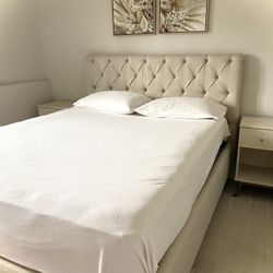 Bed frame & 2 night Stands 