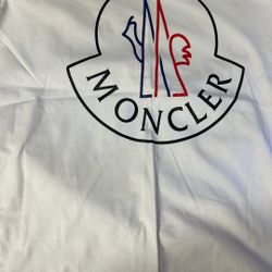 Moncler Men’s Large 