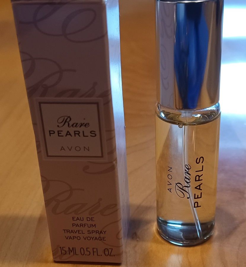 Avon Rare Pearl's Travel Purse Spray -New