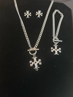 Silver plated 3 piece necklace set