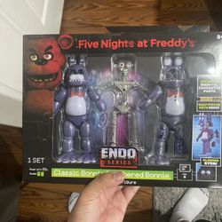 Fnaf Jazwares Endo Series Classic Bonnie / Withered  Set Trade or $300