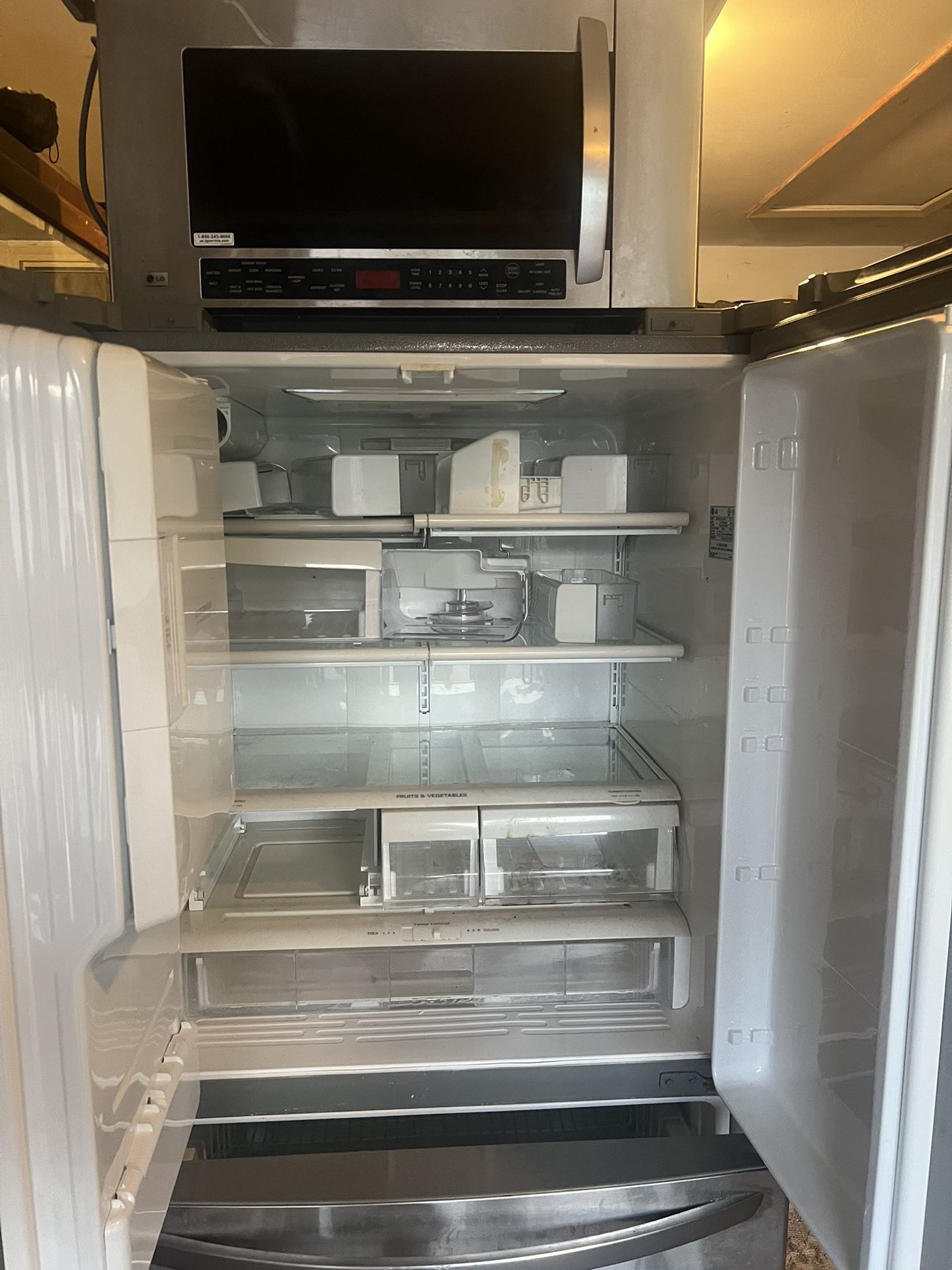 LG fridge/ Microwave 