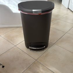 Simplehuman Garbage Can