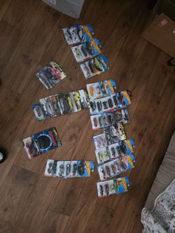 Hotwheels bout 100 altogether lmk wat u need or buy all for great deal or if habe crx zamac or honda fnf silvers series new yellow honda or lotus sth 