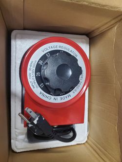 YaeCCC 500W Variable Voltage Transformer / Variac (110VAC Input, 0-130VAC Output with Analog/Digital Meter)