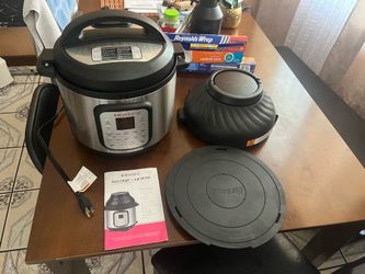 Instant Pot Duo Crisp + Air Fryer 8 Qt 1500W 14-Program Pressure Cooker