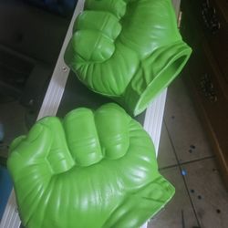 Hulk Gloves 