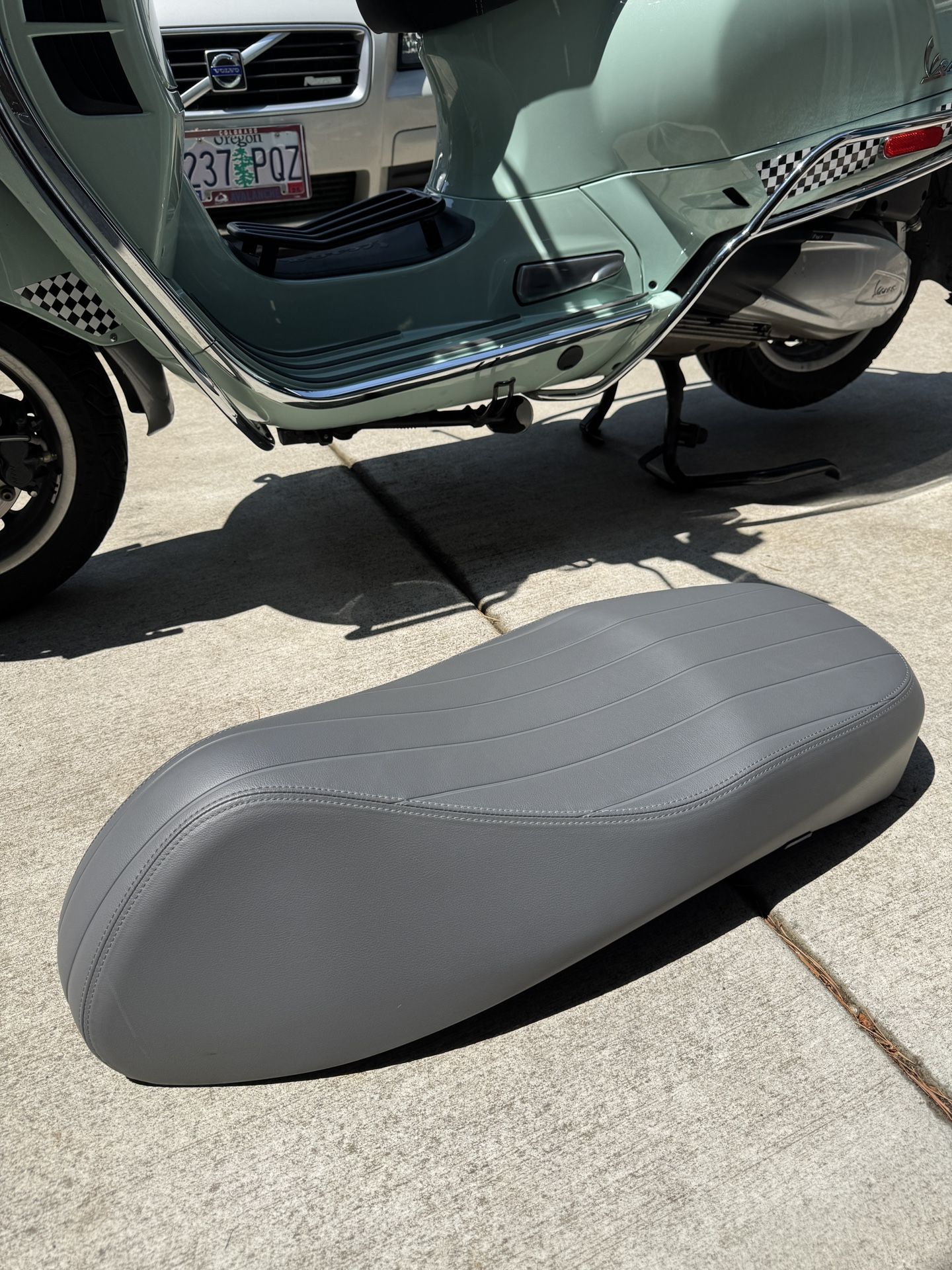 Vespa Saddle