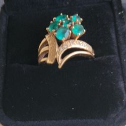 Colombian Emeralds 18k Gold Ring 