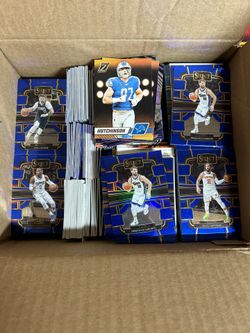 900 Modern Base Sports Cards