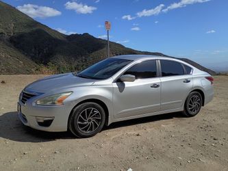 Nissan Altima s